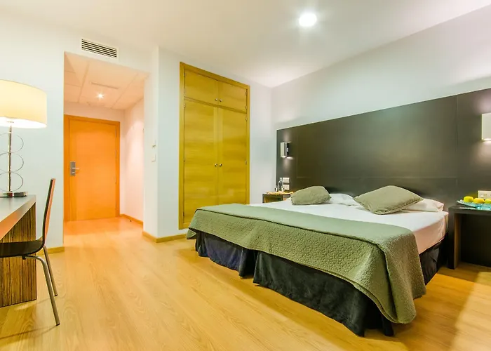 Otel Yit Alcover 2*