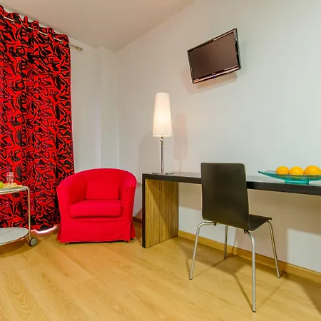 Отель Yit Alcover Гранада