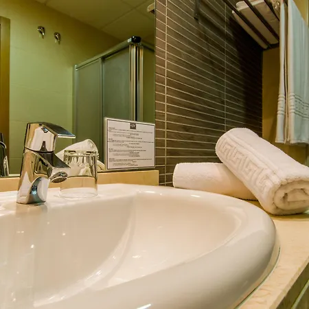 Отель Yit Alcover