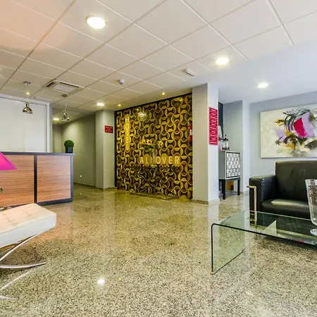 Отель Yit Alcover Гранада