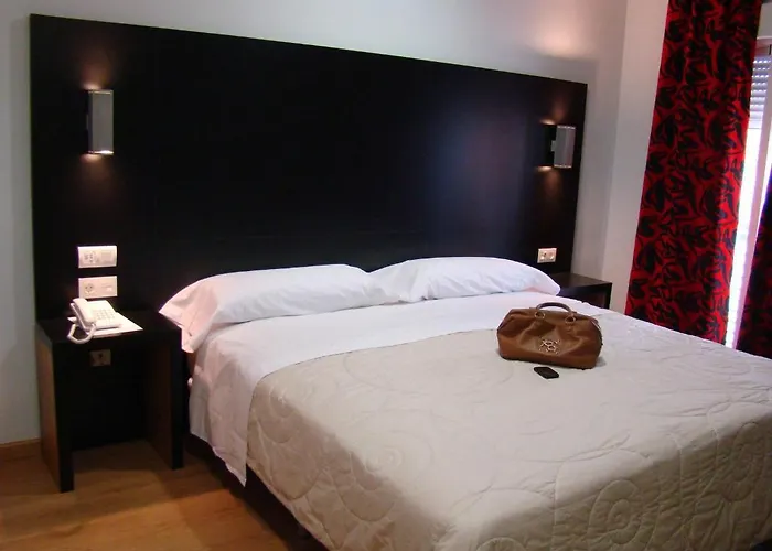 Yit Alcover Hotel 2*